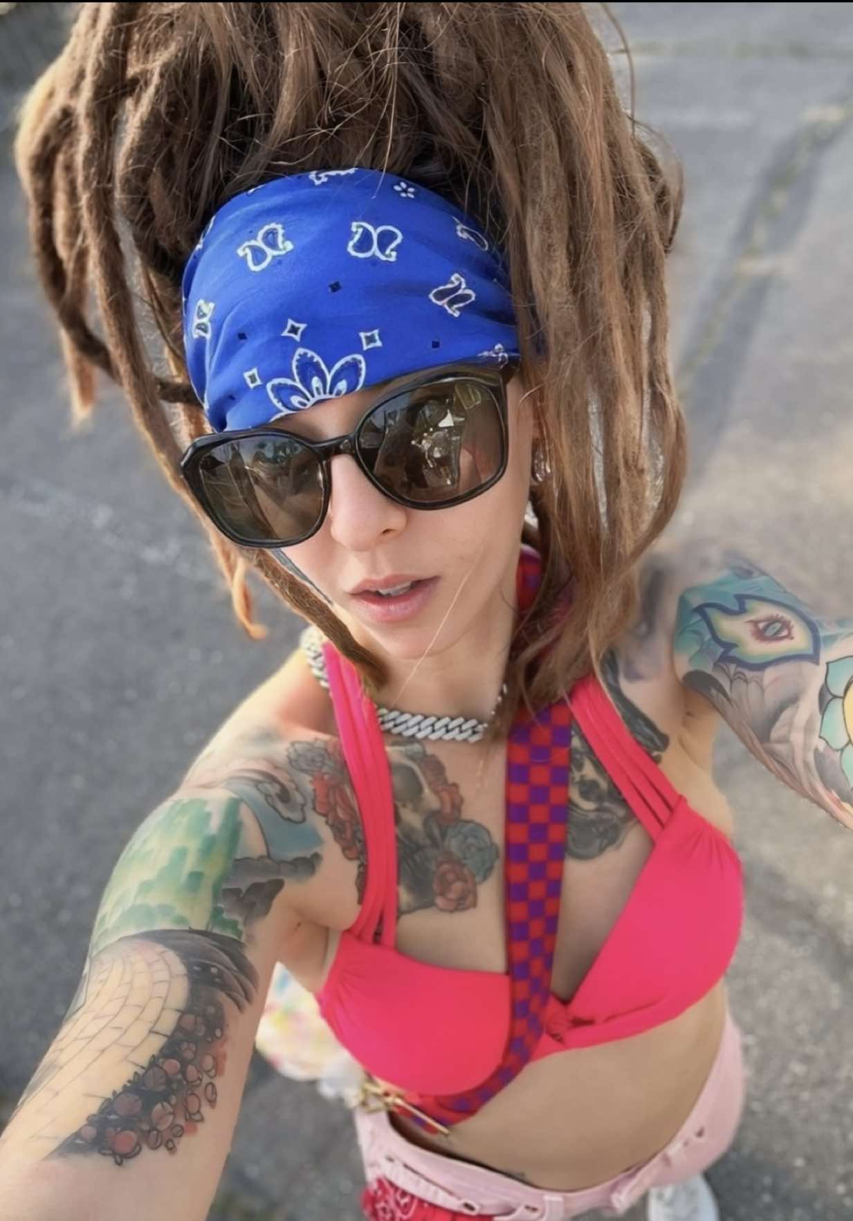 @JessicaGolich