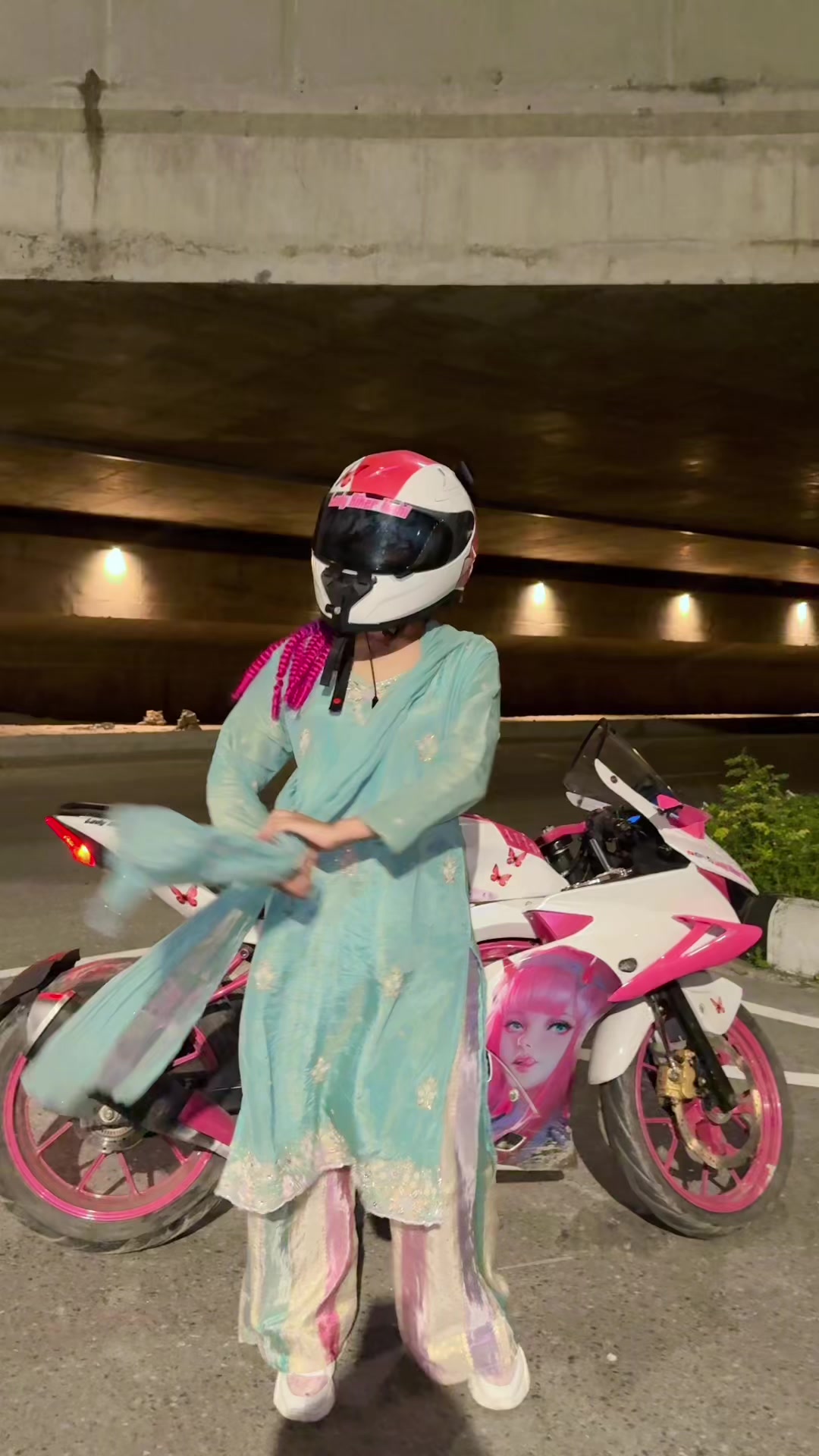 @Lady Biker Mahi