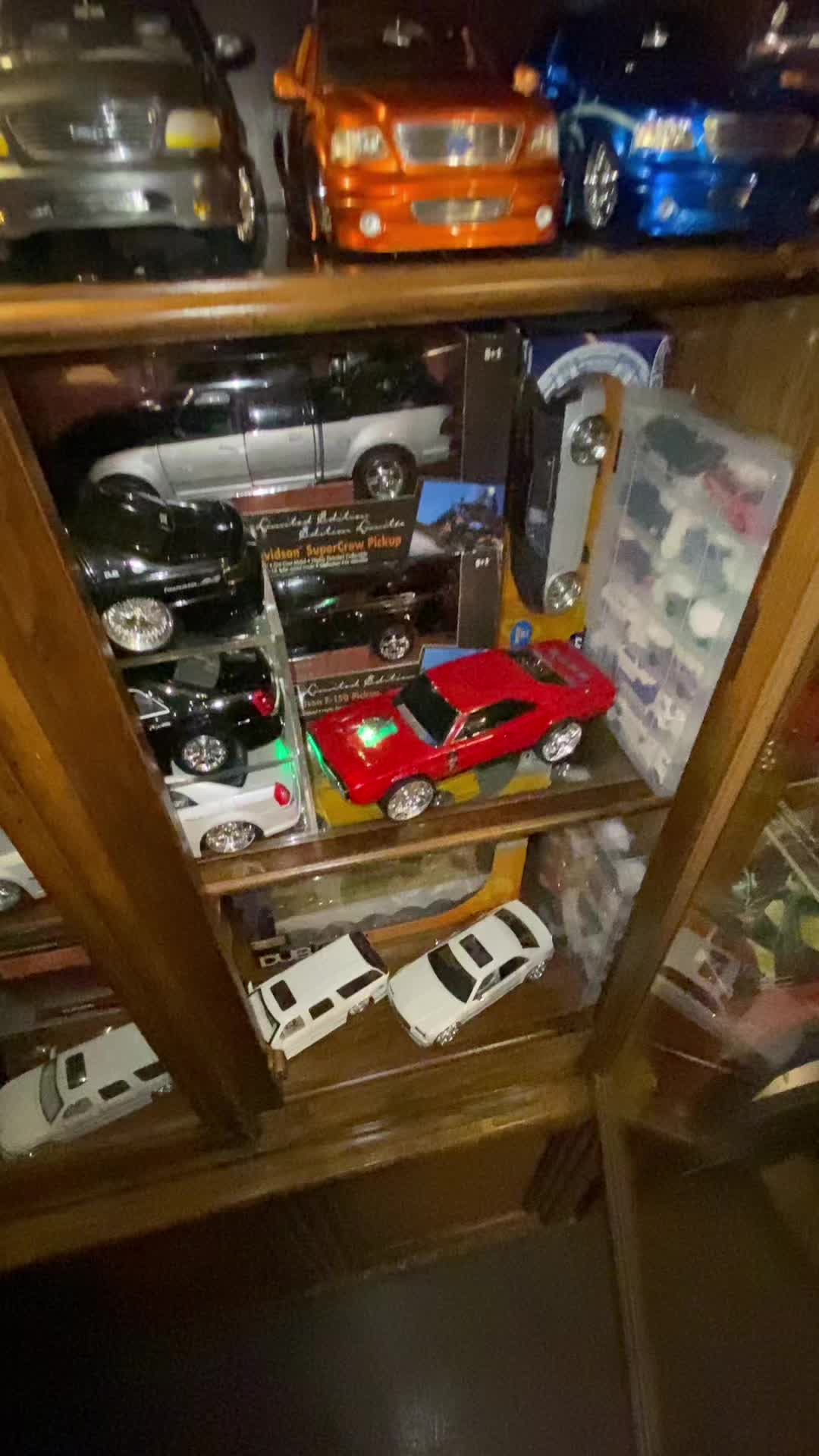 @El Rodriguez Toys 🦍