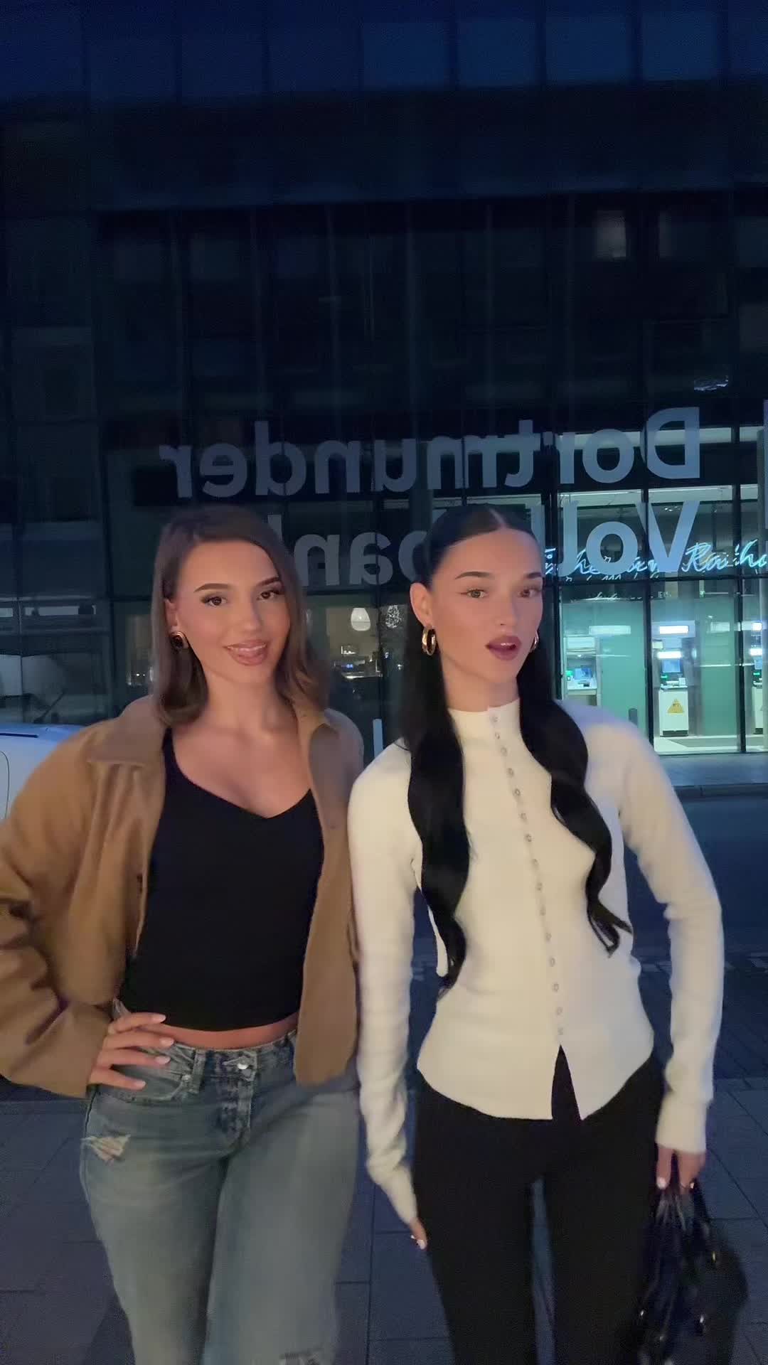 @𝖠𝗇𝗂𝗌𝖺