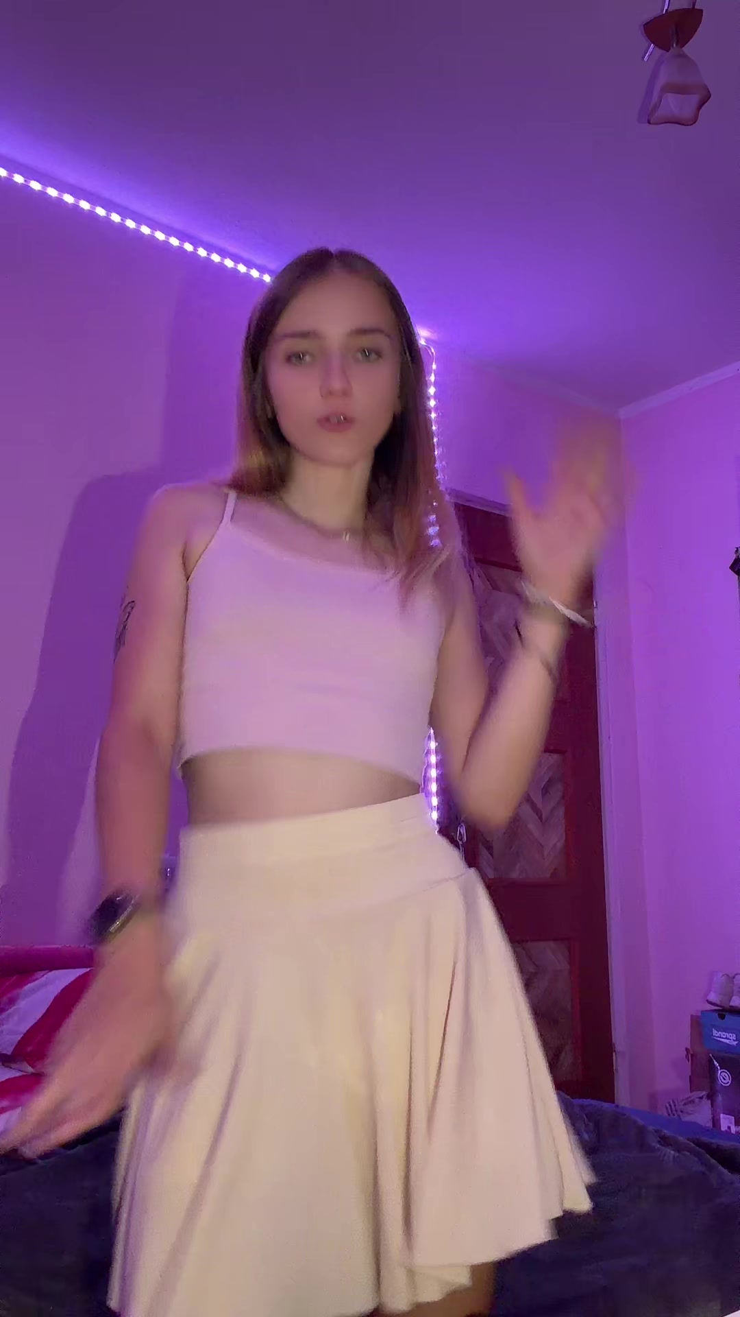 @Asiunia