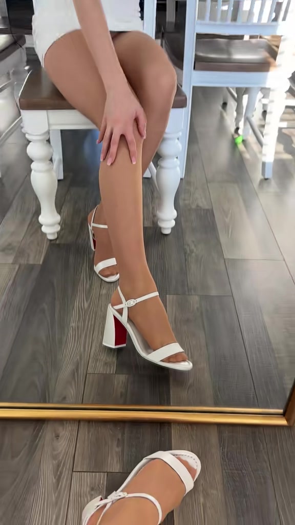 @EmmaSirusInHeels