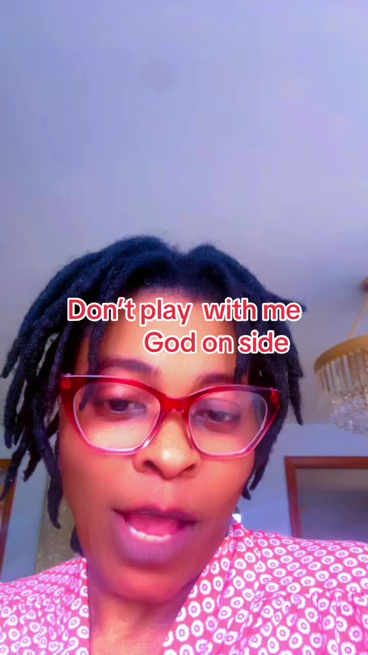 @loulouis77