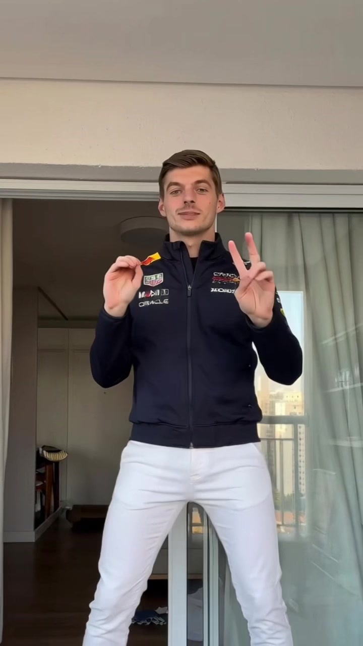 @F1 AI