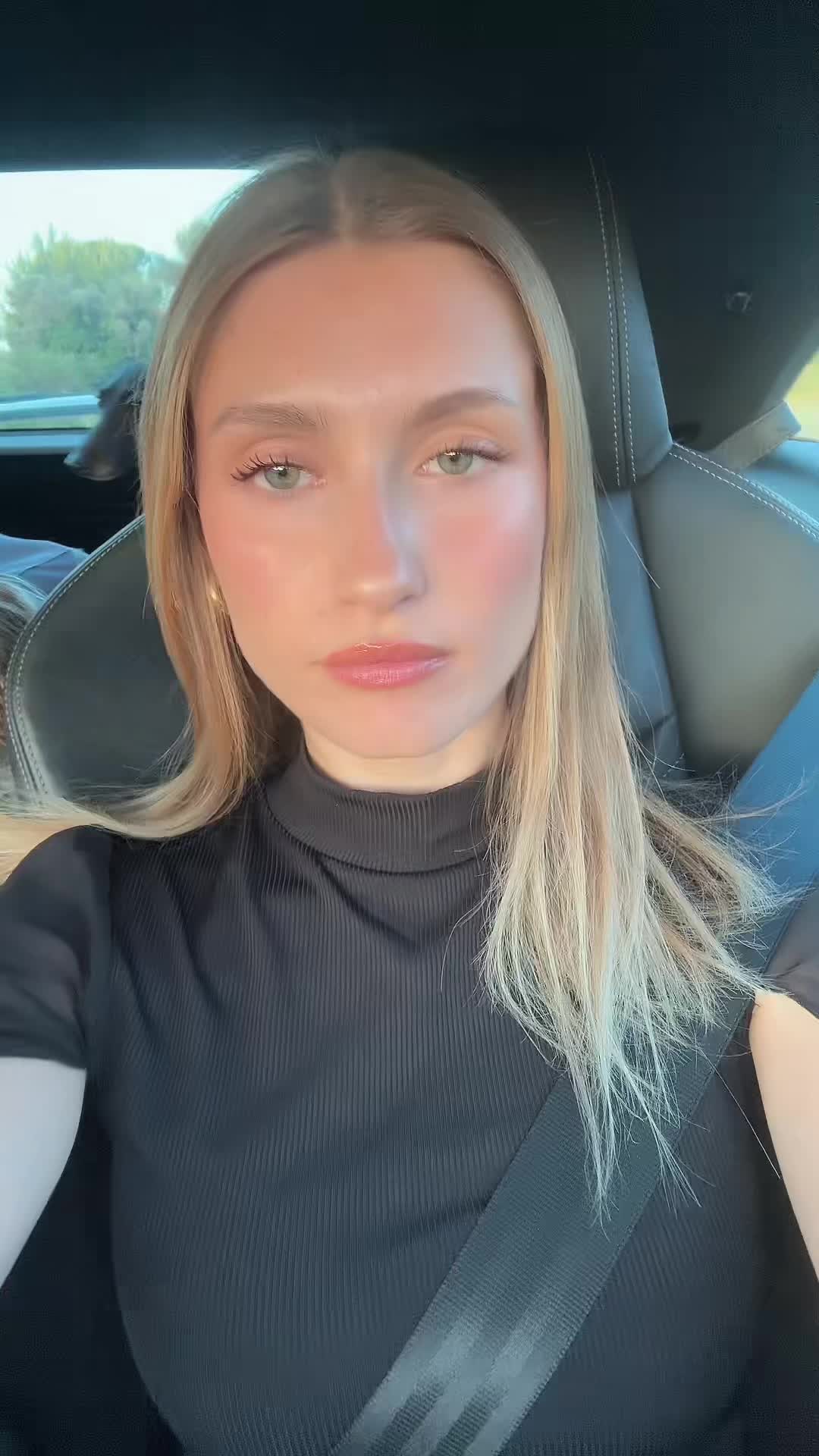 @Enoraa