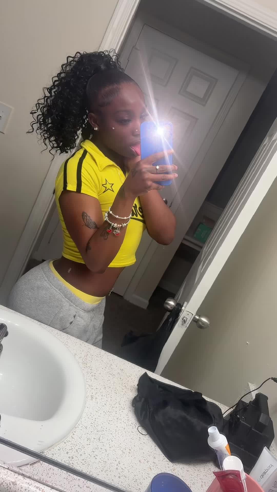 @Melymelzz💕