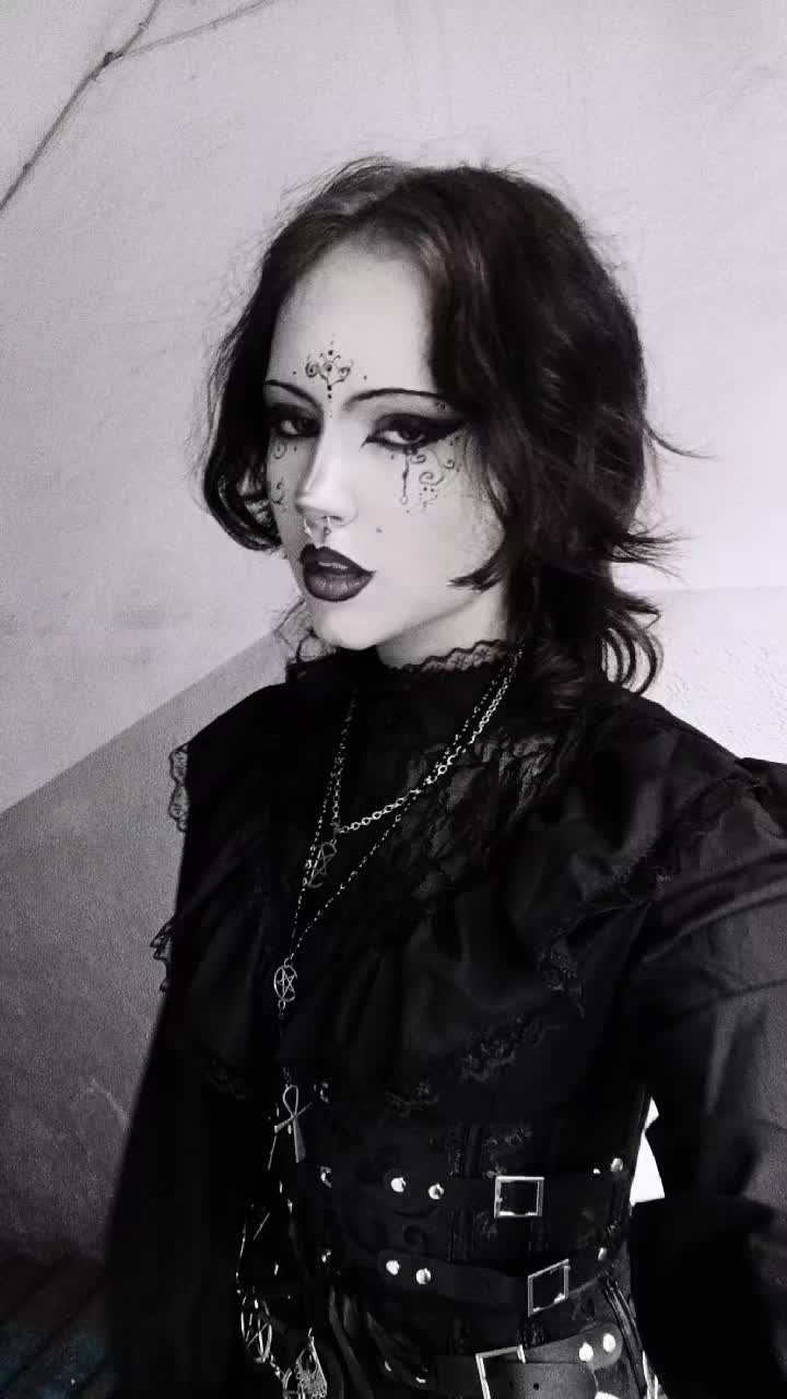 @◄✯raven✯►