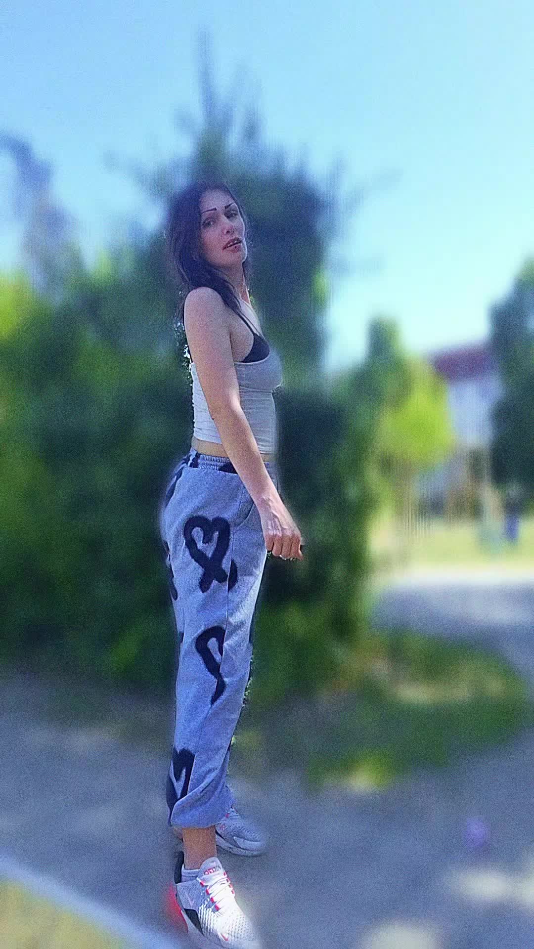 @neveryours