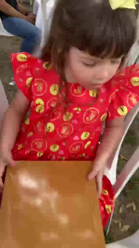 @Isadora