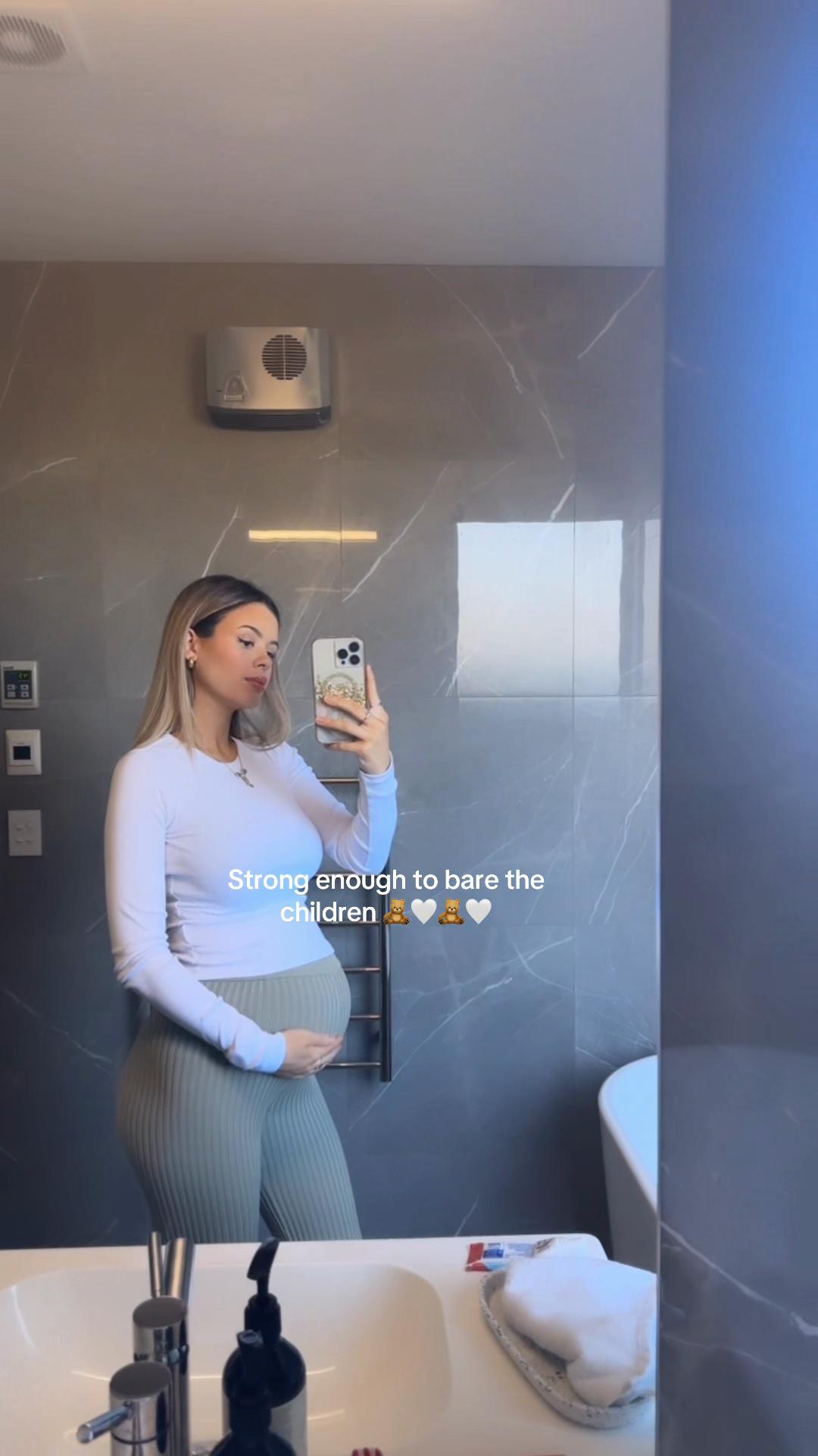 @Enya
