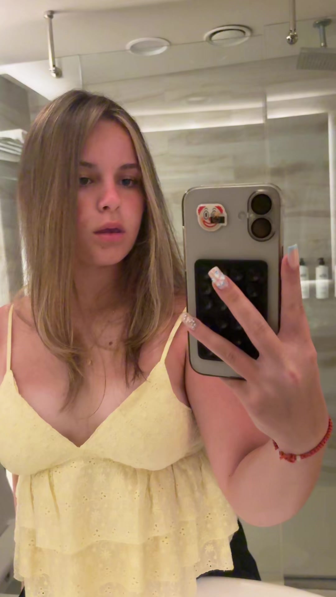 @sadneyya