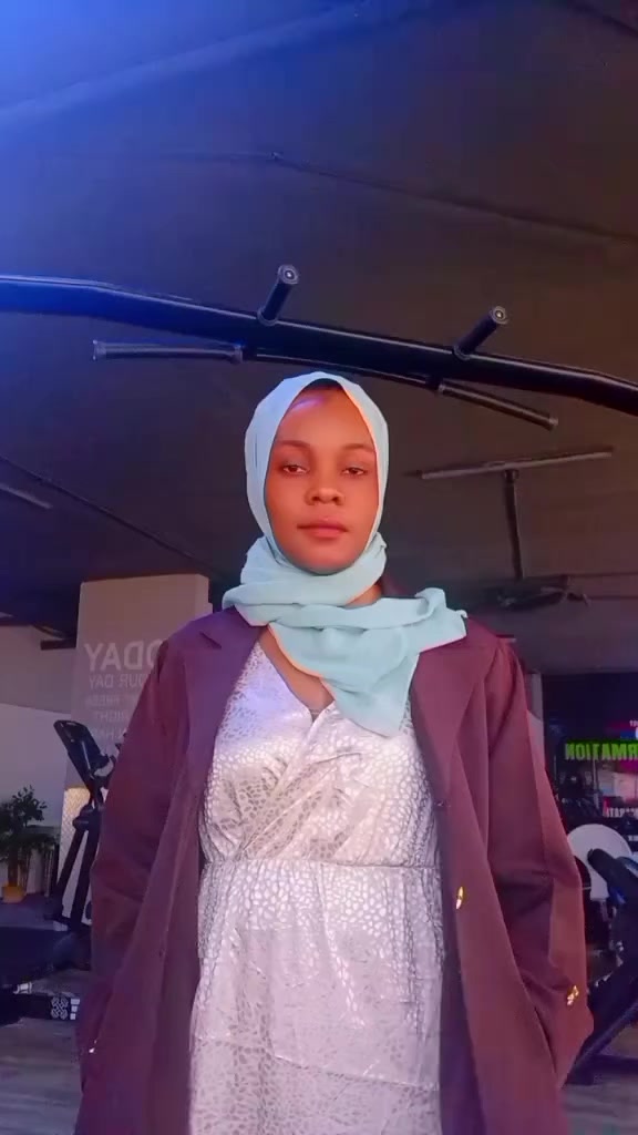 @happy gal 256