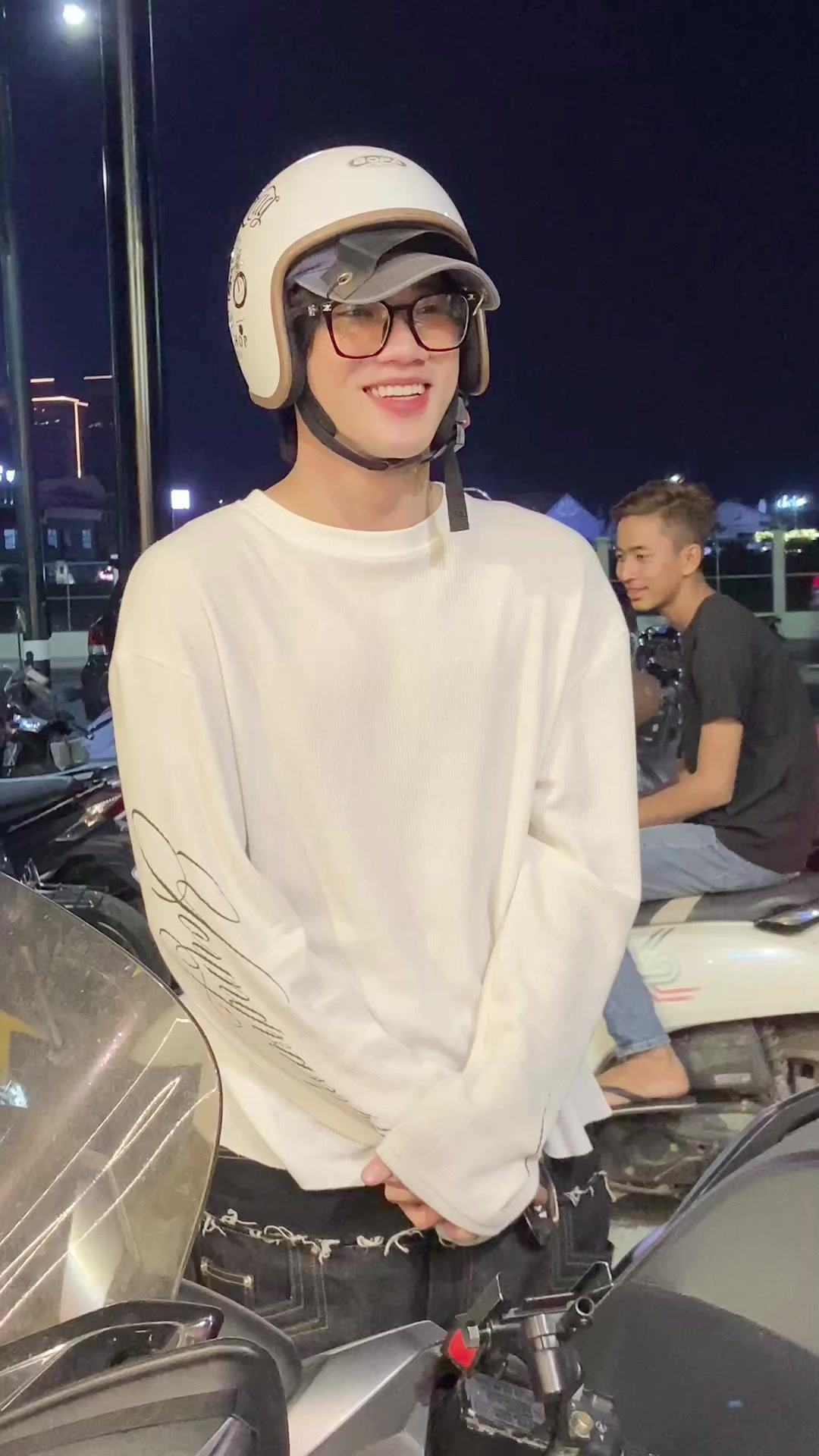 @ថារី
