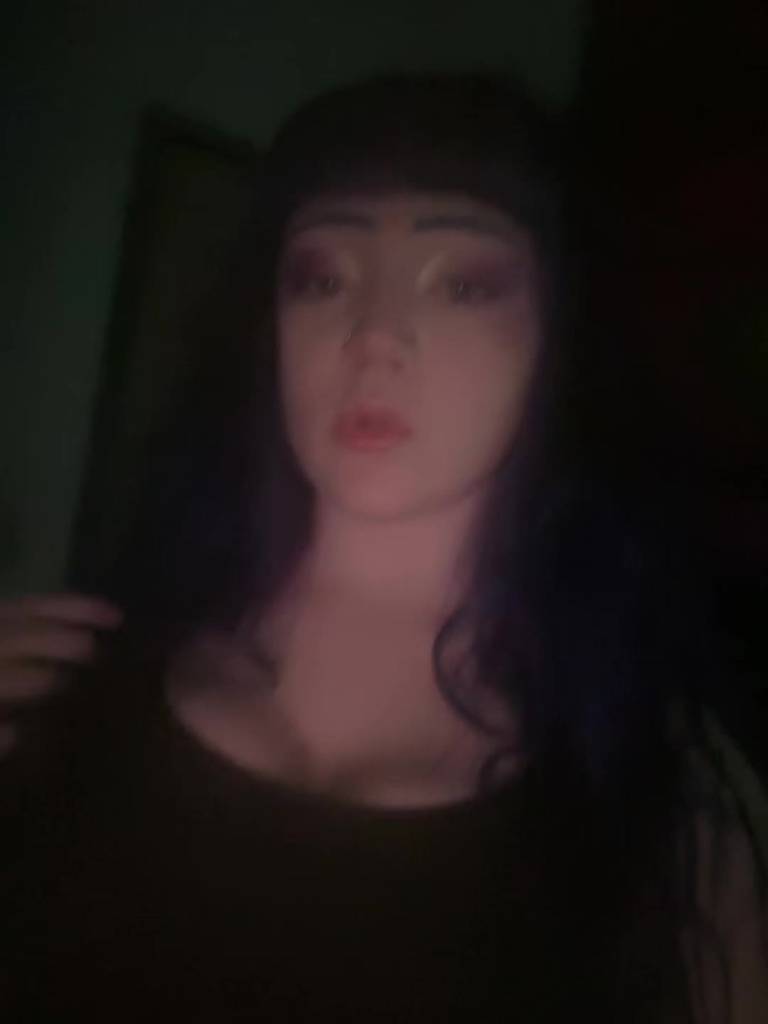 @Buzzballbriseis