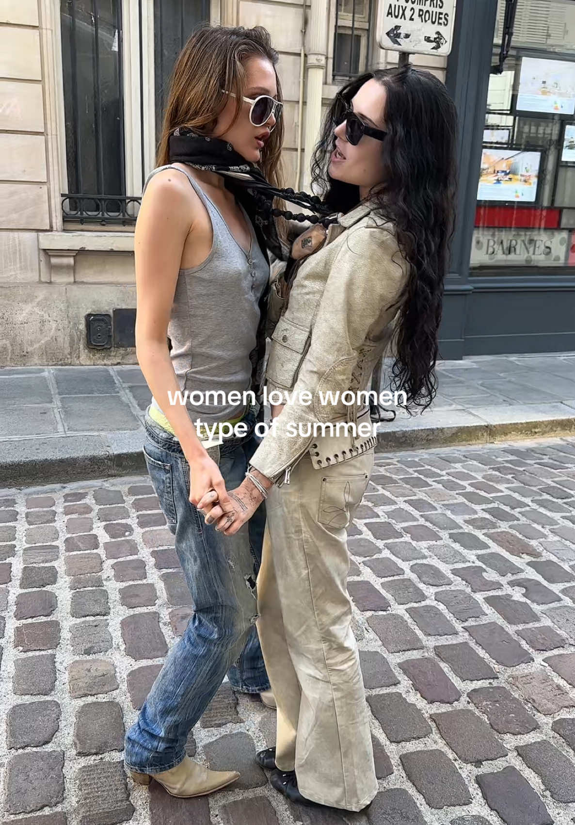 @Laura 🖤