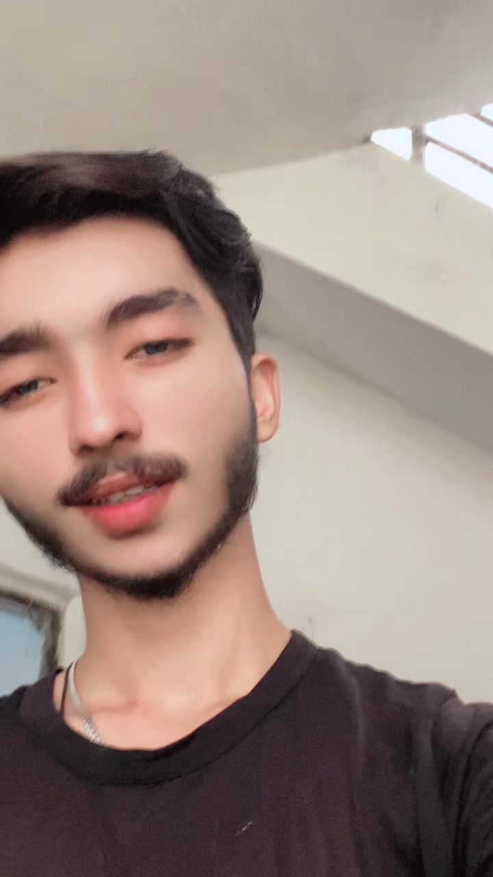 @🤍ℳǻ𝚕𝙞ⲕ🥀