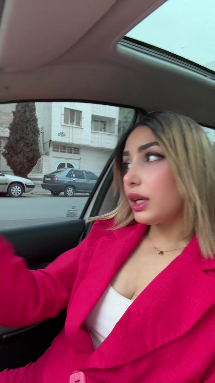 @sarehcurllly