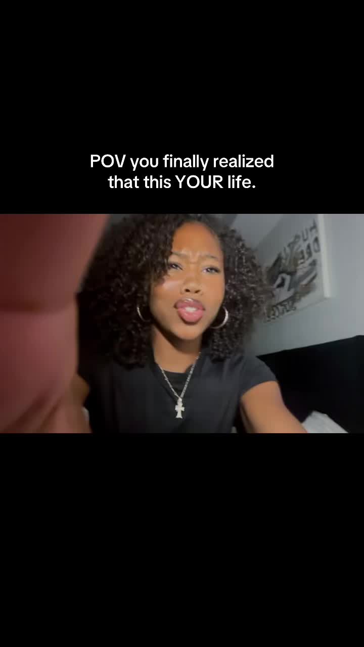 @digitalwithdes ♡