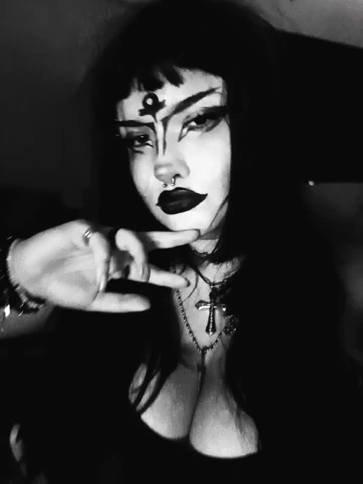 @𝐷𝑒𝑙𝑓𝑖 🪡