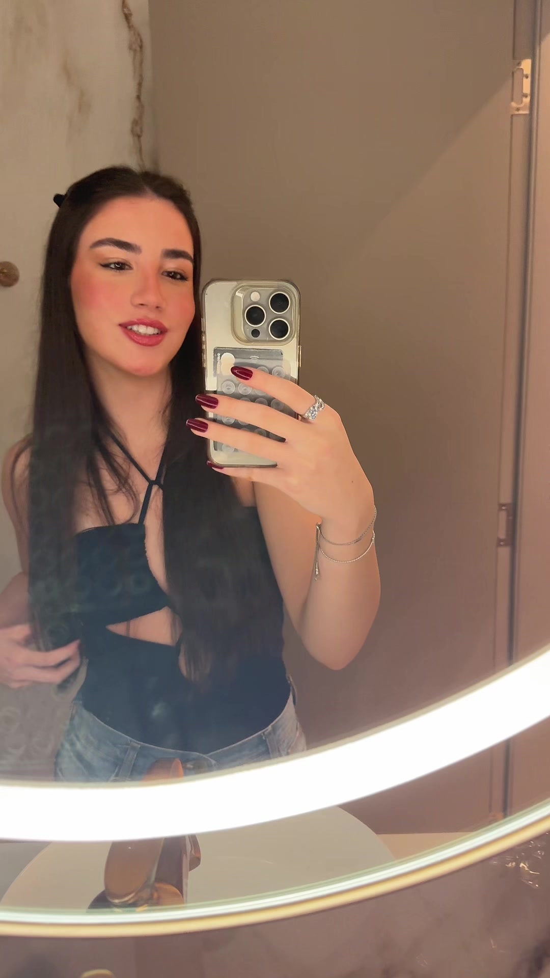 @fefe.schneiderr