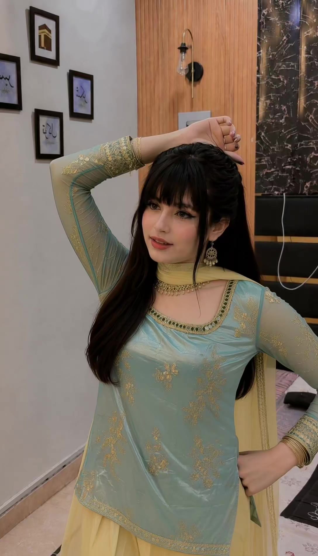 @Zoya⚡Abbasi🥀
