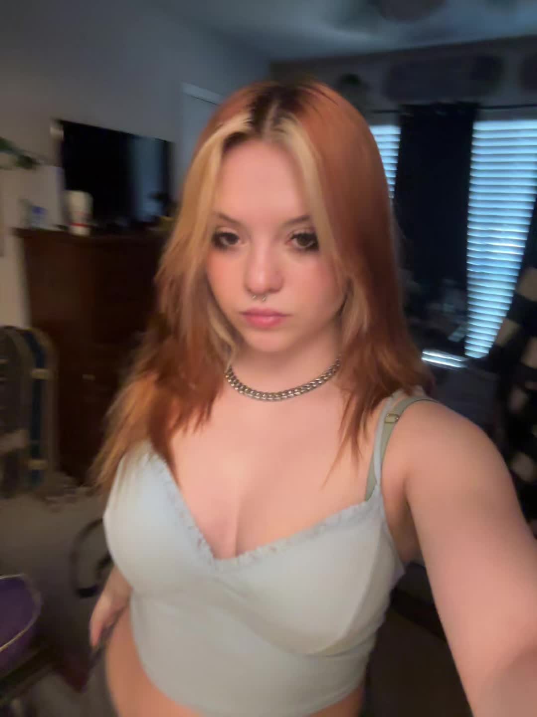@:3