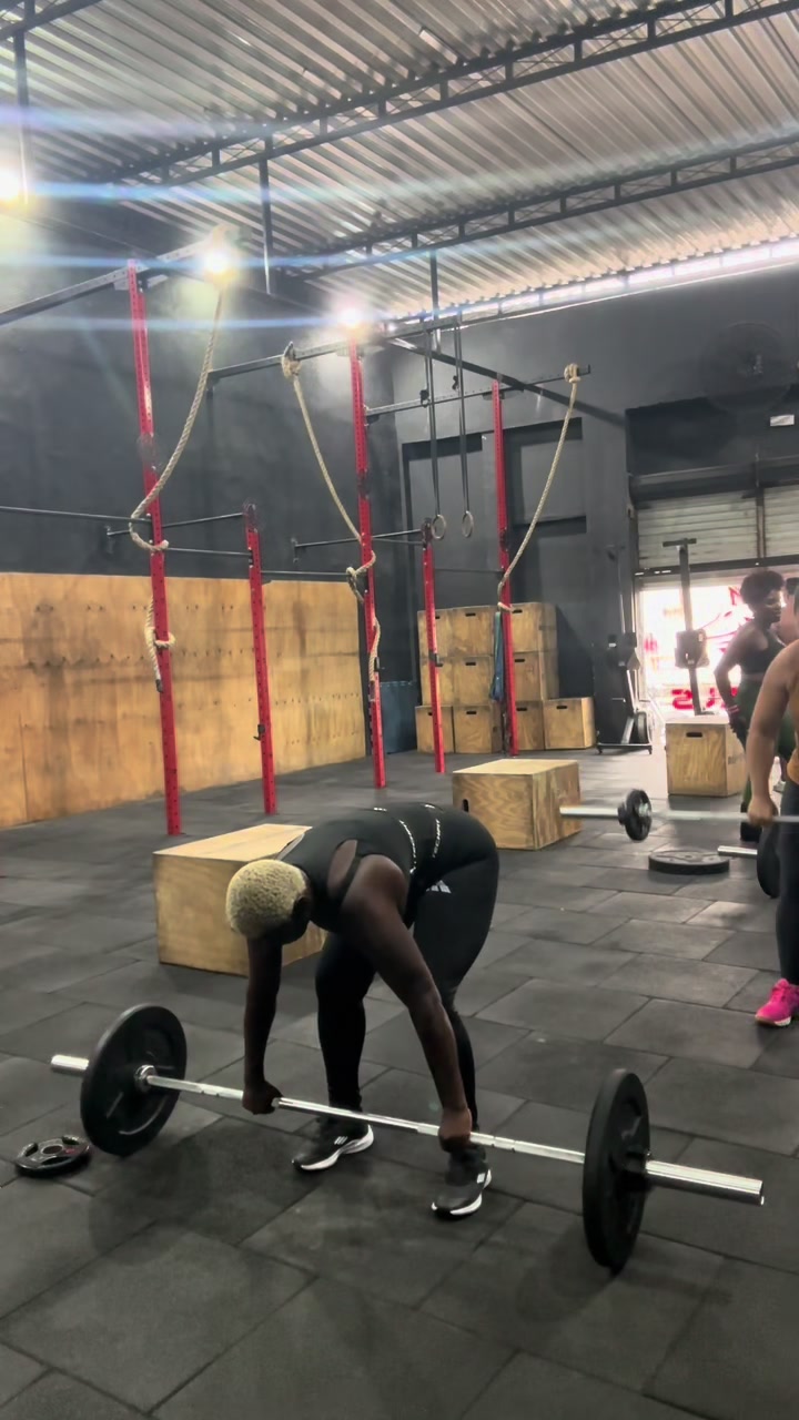 @Rose do bronze oficial