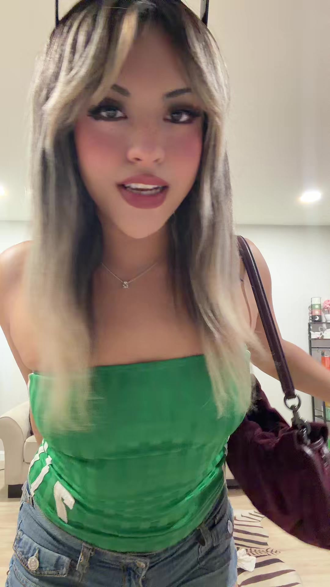 @𝒶𝓇𝒶𝓍𝒾𝑒