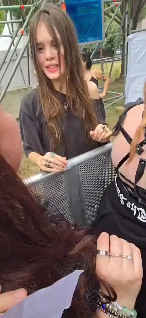 @alanaaa