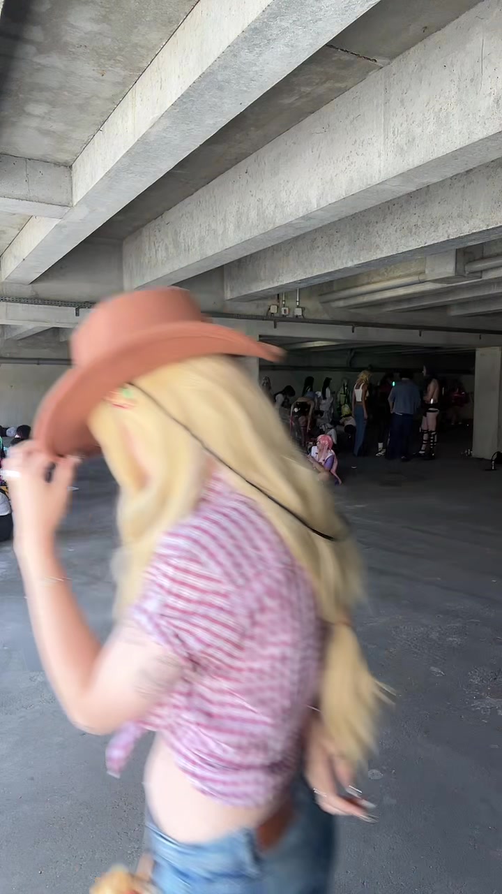 @echo 🖇️