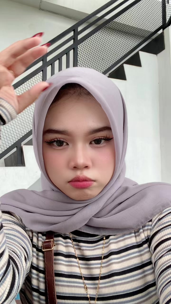 @LittLegirl🤏