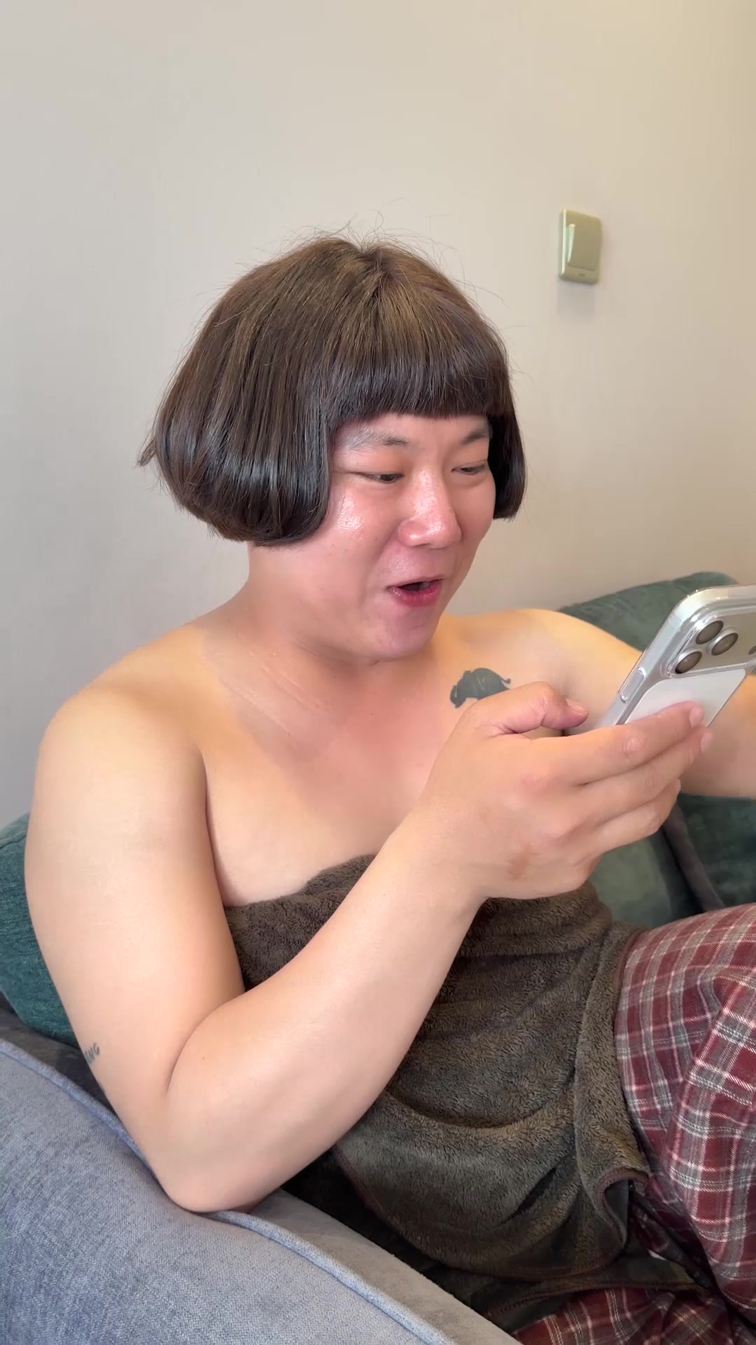 @Sreysros Susi ( អា ស៊ូសុី )