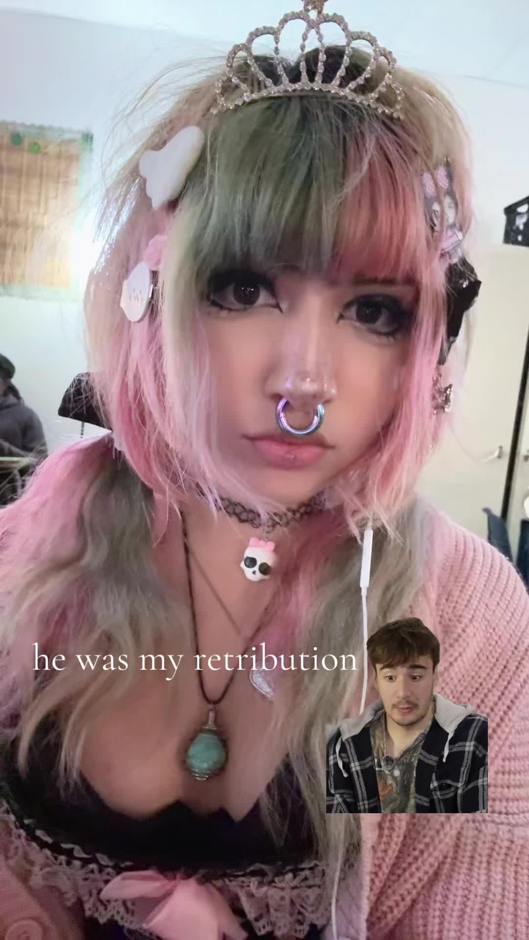 @⚜️