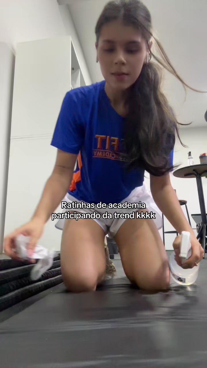 @&Aacute;gata Pietra Alves