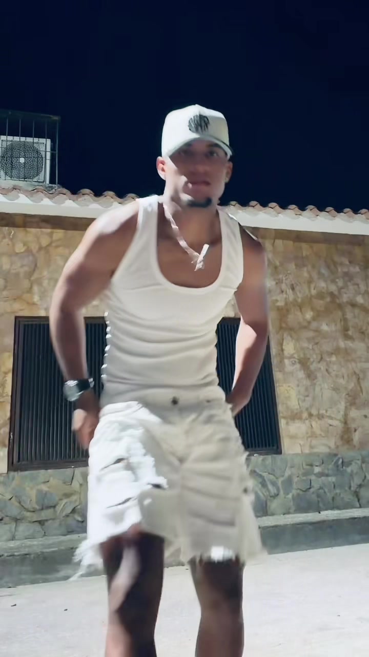 @Luis Ayala