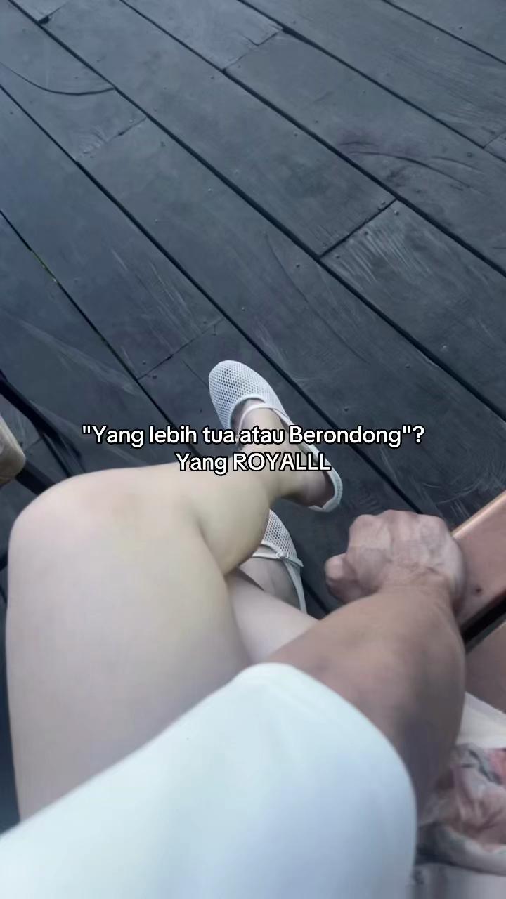 @𝐬.