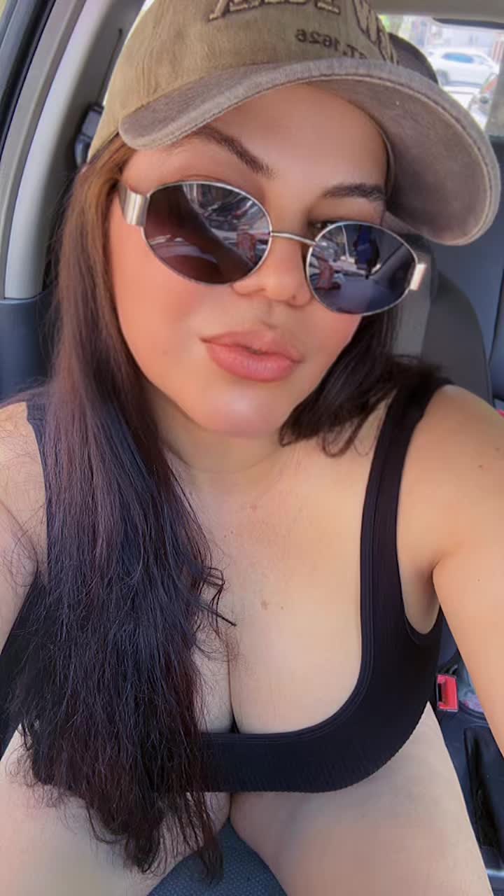@ANGELICA🐘☕️