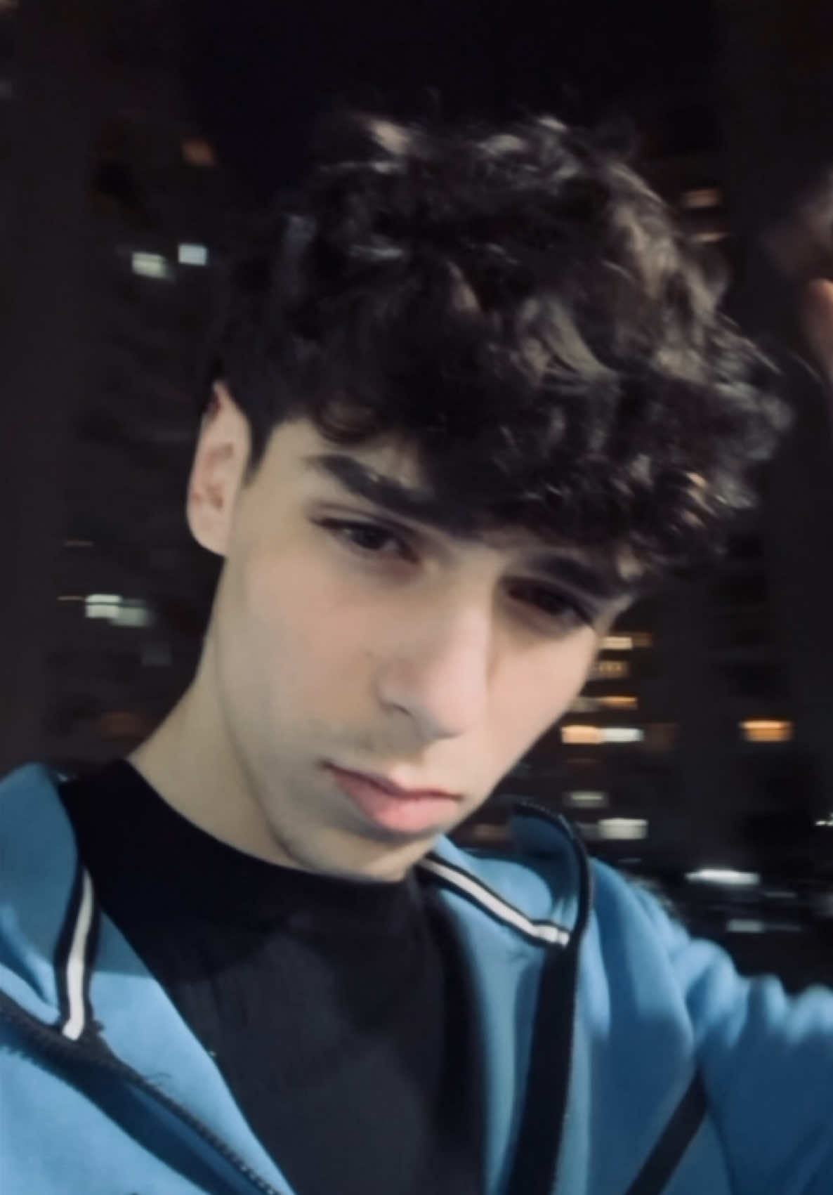 @Zeynn