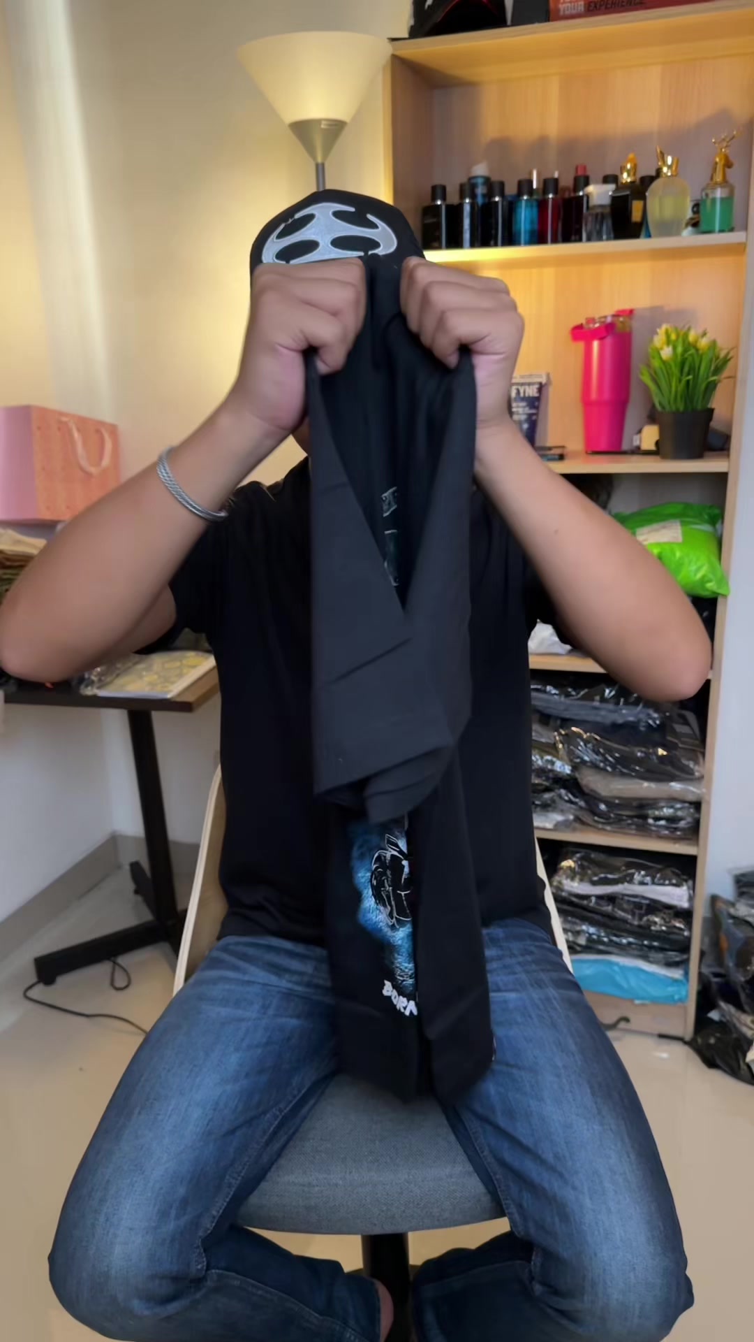 @๐ผ๐๐๐จ๐๐ค๐ฅ_