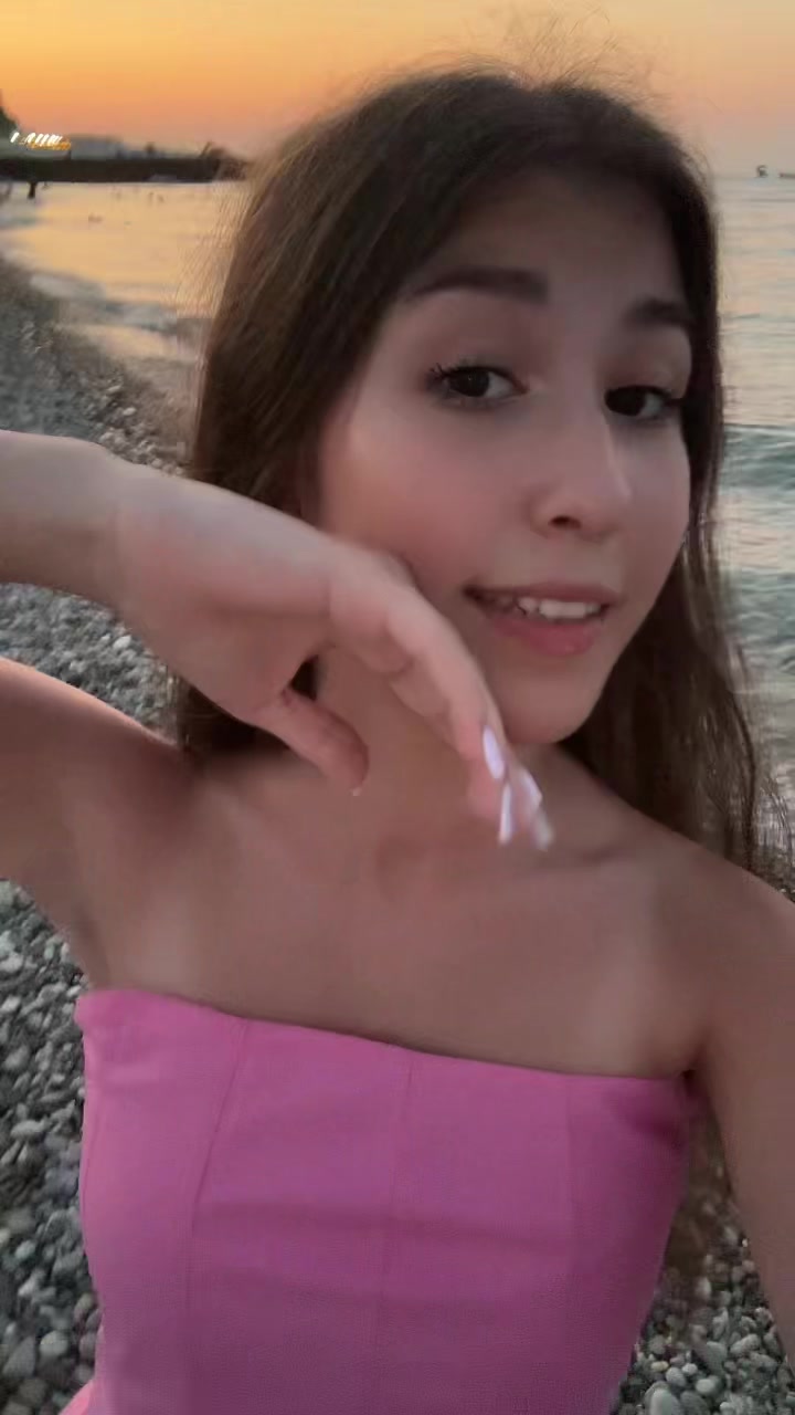 @♡𝐸𝓁𝒾𝓃𝓀𝒶♡