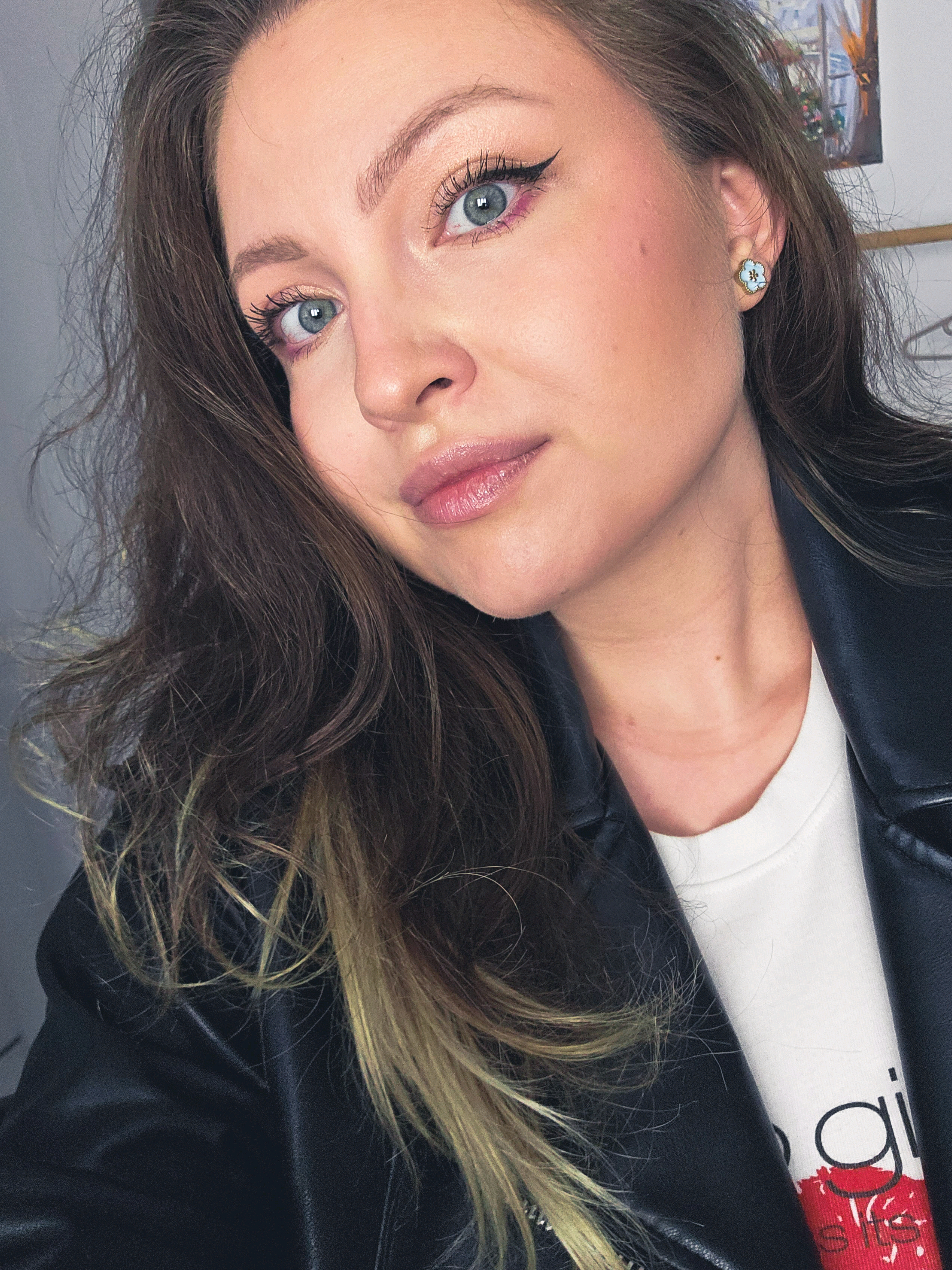 @Monika Mikoo💋