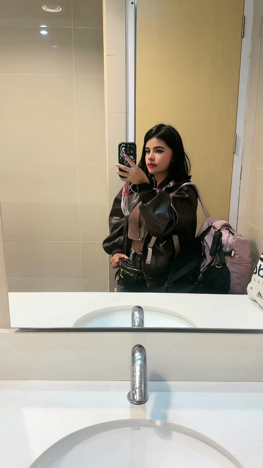 @Jessi_ruales