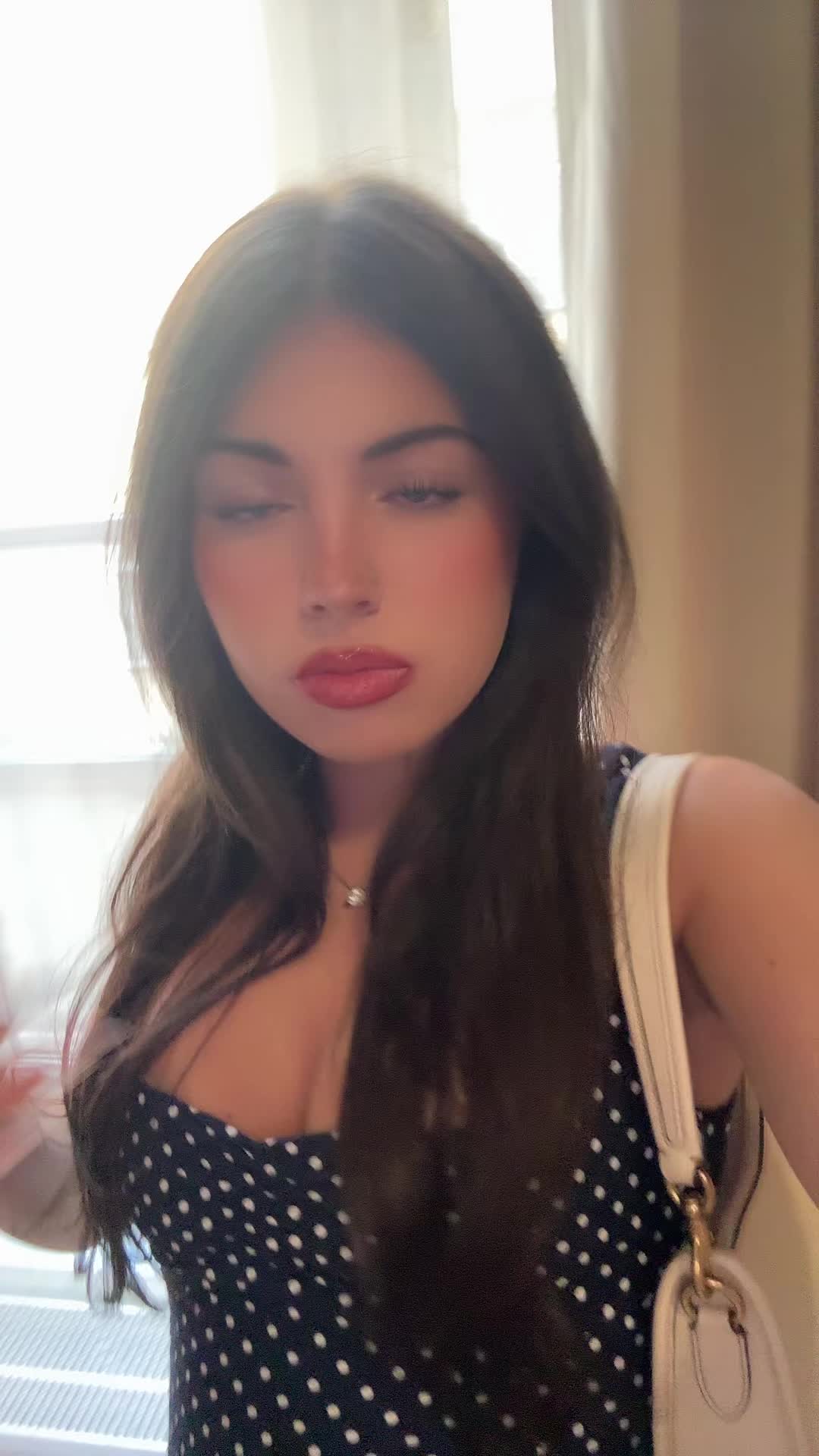 @izabel