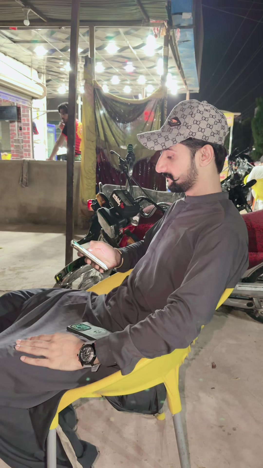 @♥️Zawar Azhar jeelani♥️
