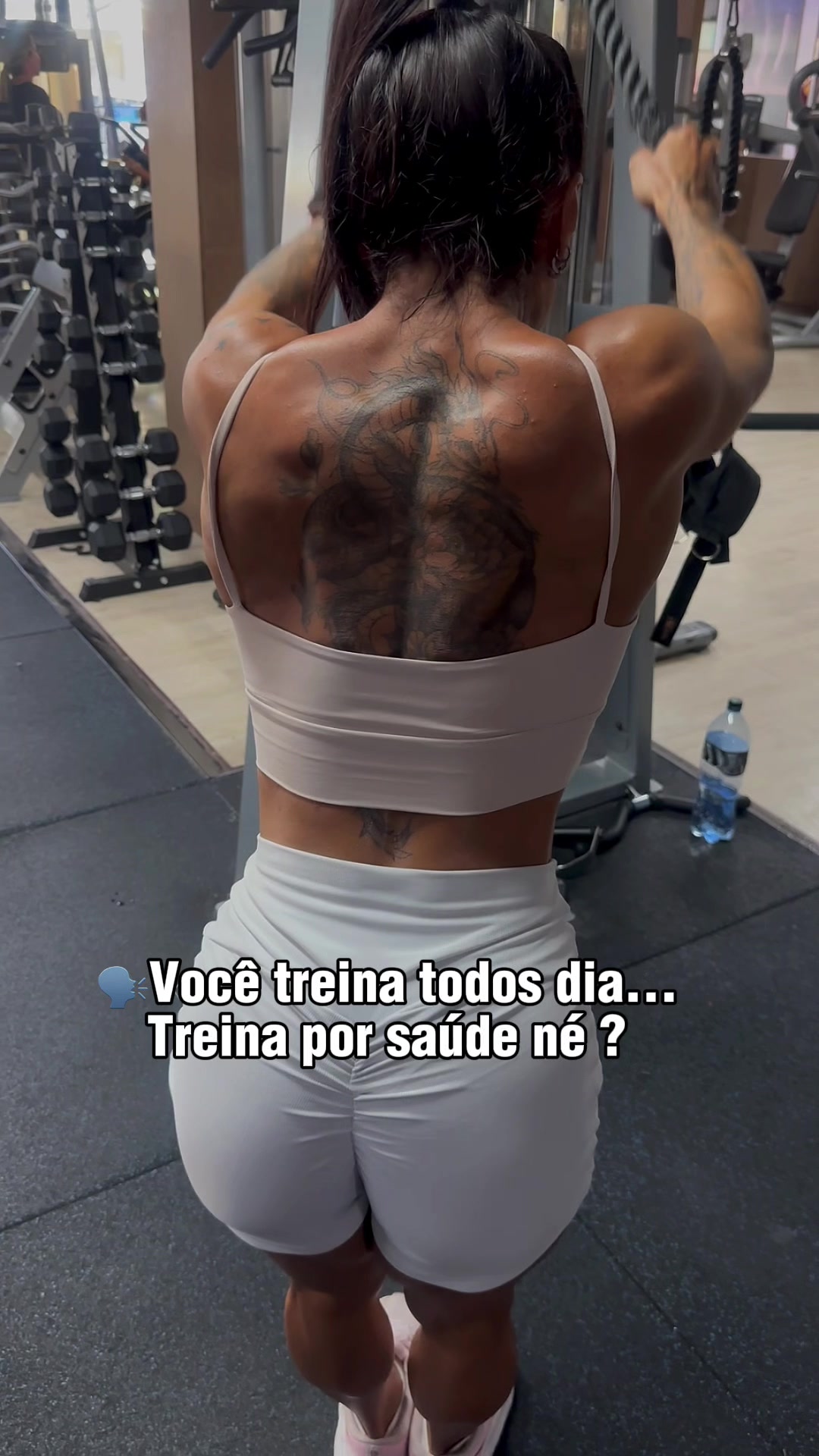 @Viviana Anny