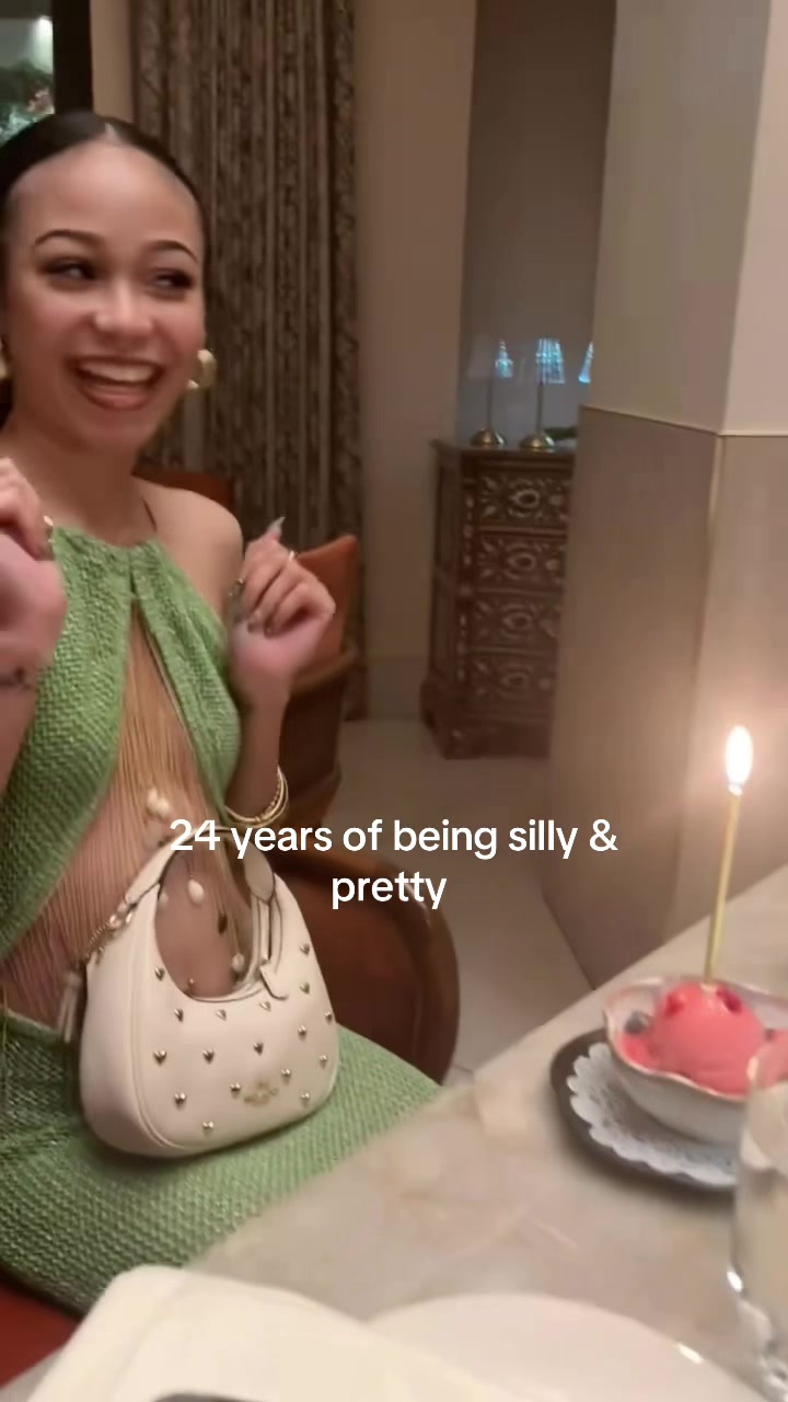 @㉿