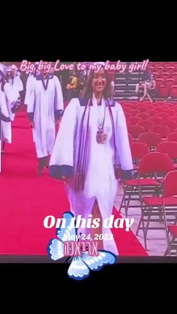@AmiraCleאמירה