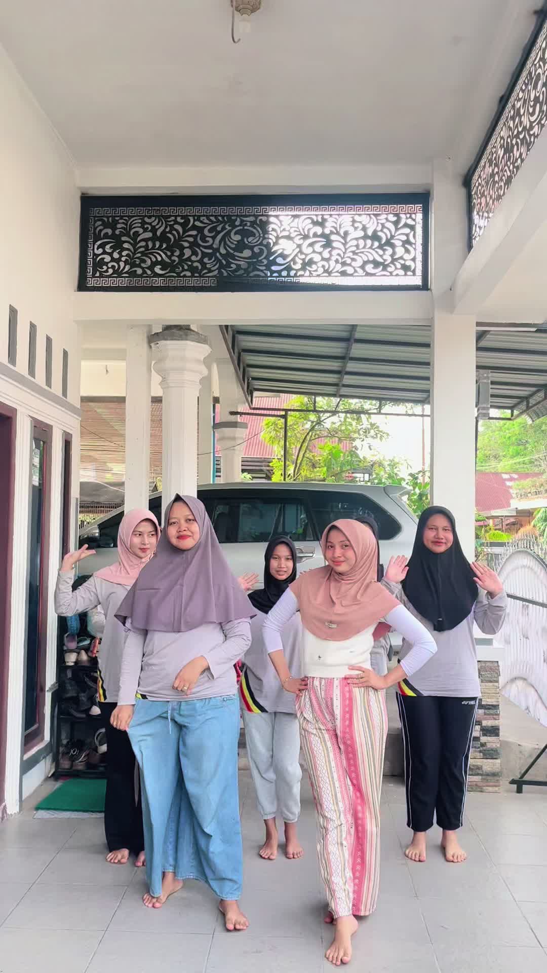 @Sanggar Seni Puti Tungga