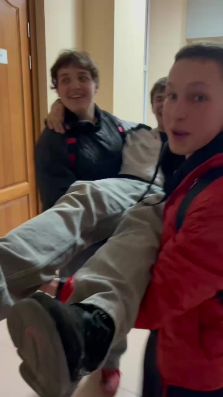 @airshefe