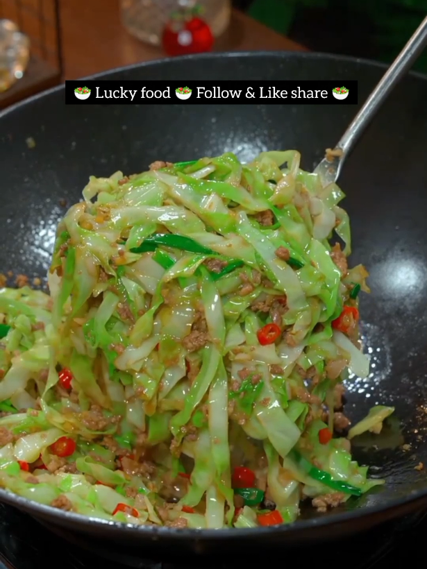 @Lucky food
